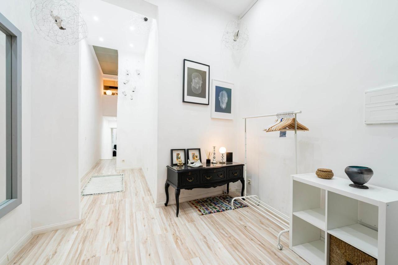 For You Rentals Teatro Real Plaza Apartment Temporal Saint Martin Madrid Tru5 Exterior photo