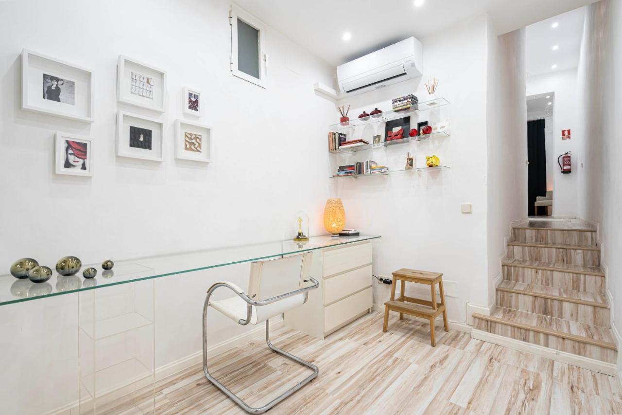 For You Rentals Teatro Real Plaza Apartment Temporal Saint Martin Madrid Tru5 Exterior photo